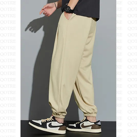 Knitted Solid Color Casual Tapered Loose Fit Sweatpant