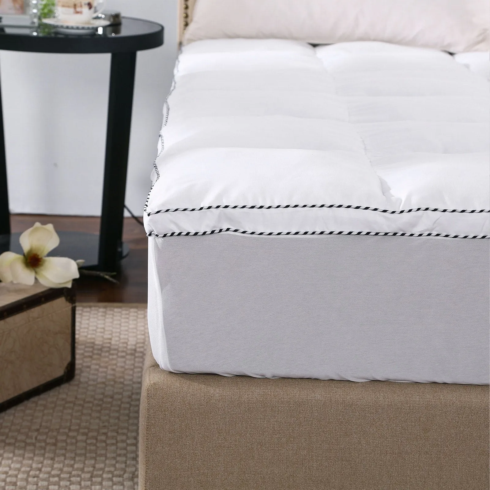 Royal Comfort 1000GSM Luxury Bamboo Fabric Gusset Mattress Pad Topper Cover Queen White