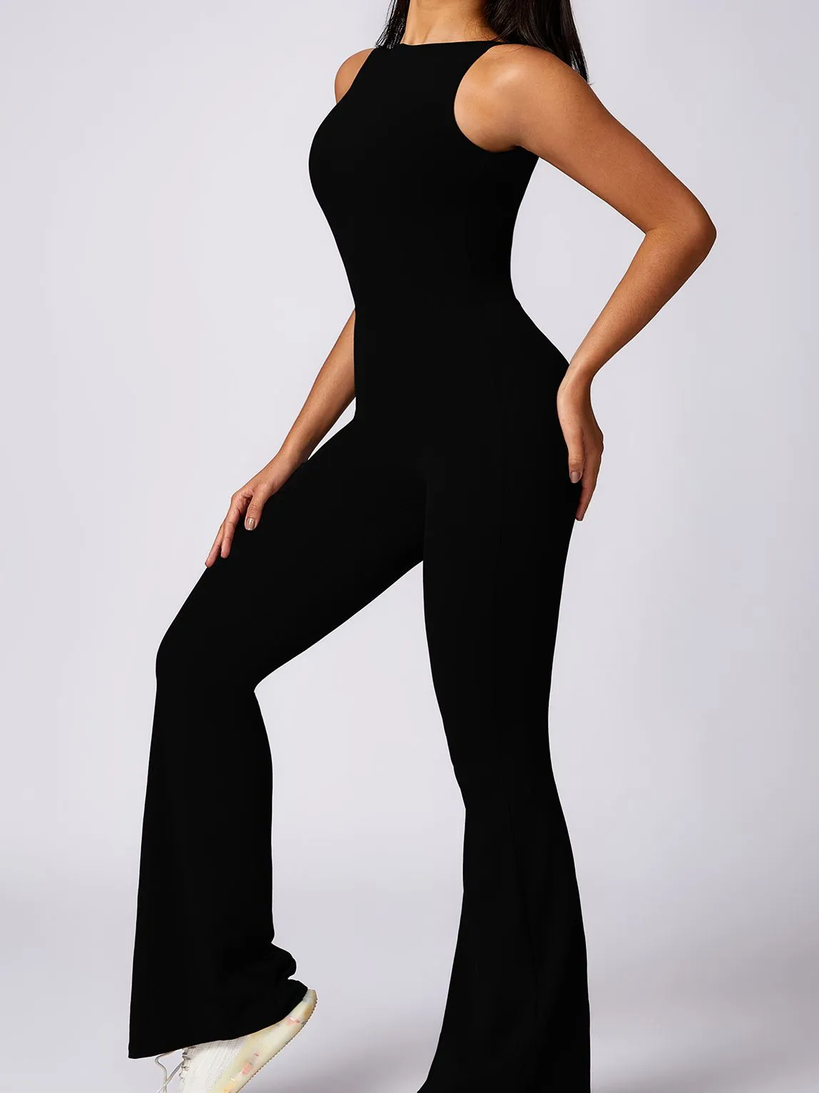 ZASUWA Female Backless Elastic Tight Scrunch Bum Flare Jumpsuit